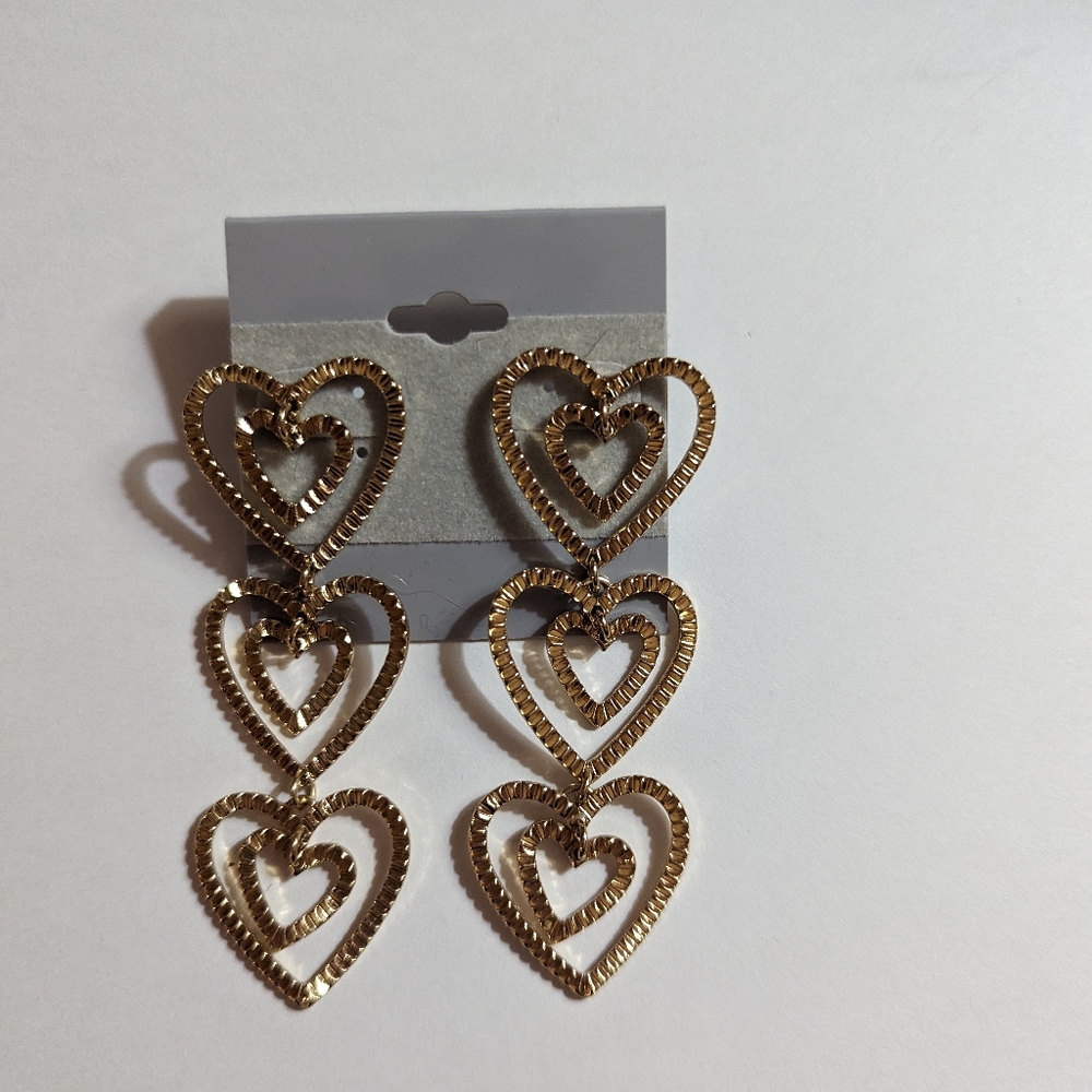 BaubleBar Heart Drop Earrings - Gold
